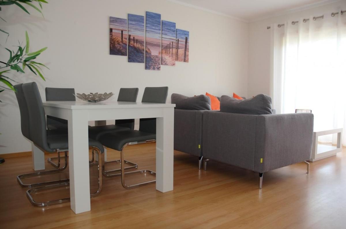 Algarve T2 Apartment With Pool And Balcony In Olhão Eksteriør bilde